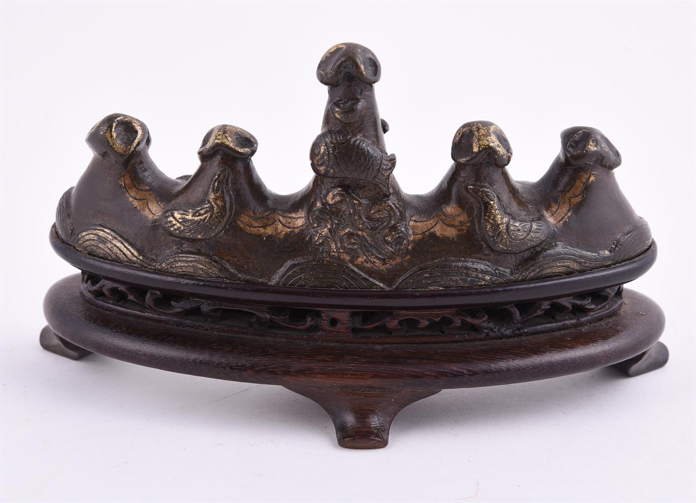 A Chinese gilt-bronze brush rest - Image 4 of 4