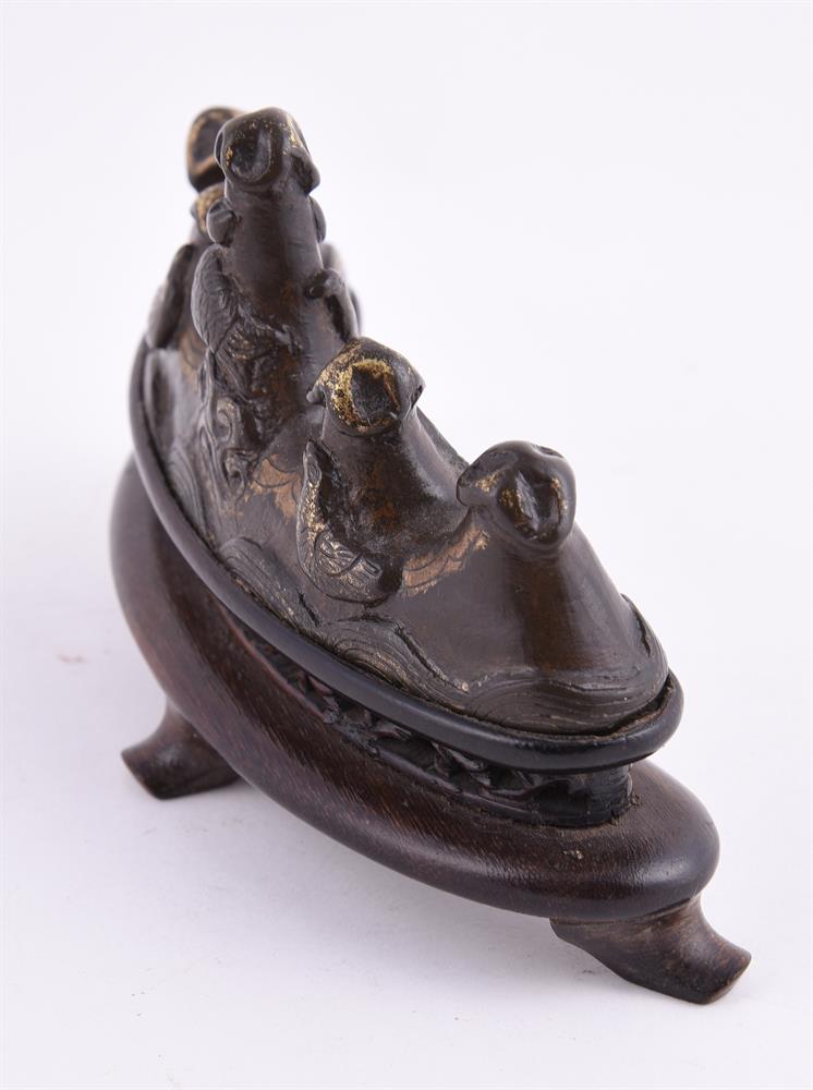 A Chinese gilt-bronze brush rest - Image 3 of 4