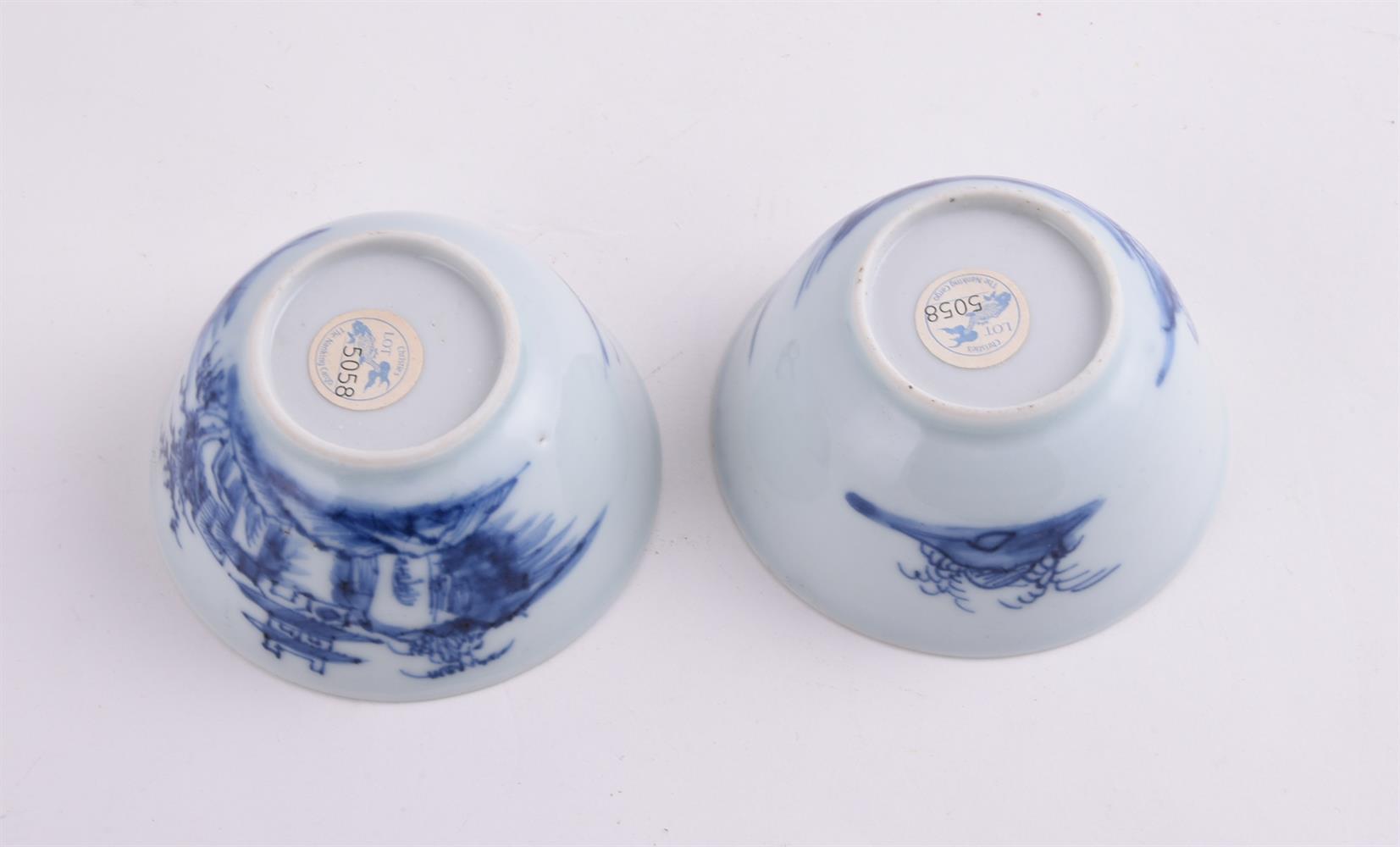 A group of Chinese 'Nanking Cargo' porcelain - Image 11 of 12