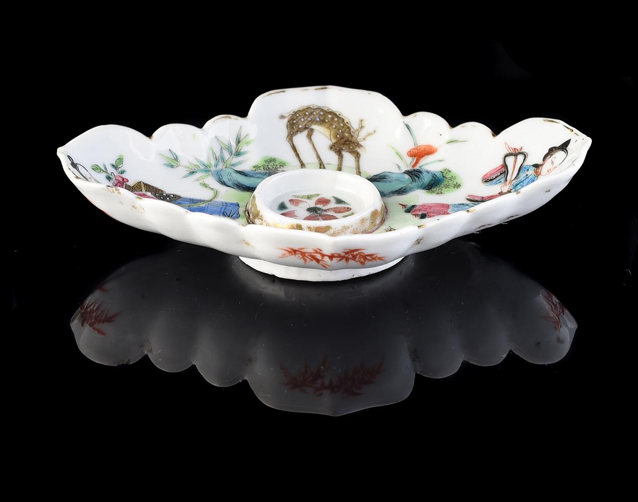 A Chinese Famille Rose small shaped stand - Image 3 of 4
