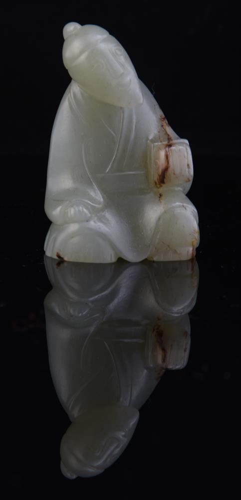 A white jade belt hook and ten other jade carvings and pendants - Image 3 of 19