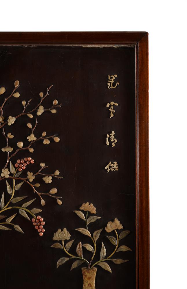 A pair of Chinese hardwood screens with hardstone inlay - Image 4 of 14
