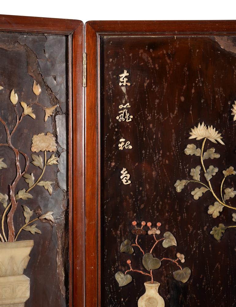 A pair of Chinese hardwood screens with hardstone inlay - Image 11 of 14