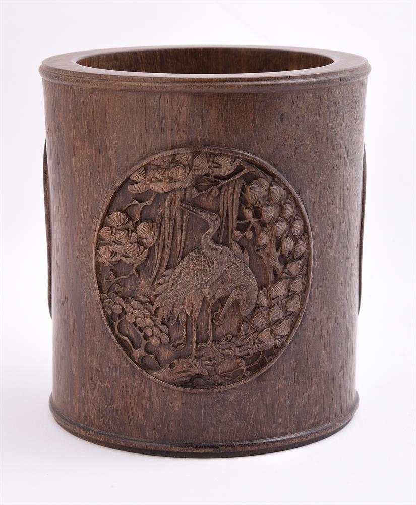 A carved hardwood brush pot - Image 2 of 4