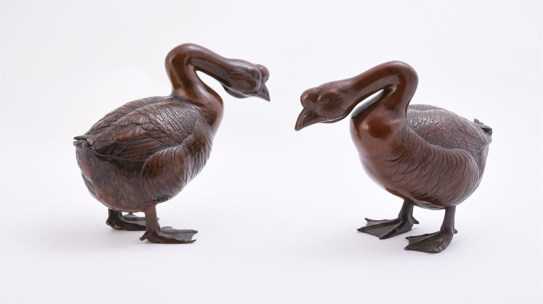 Three amusing Japanese bronzed spelter models of Geese - Image 3 of 3