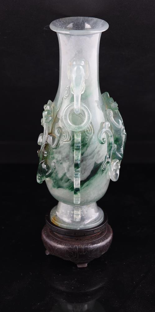 A Chinese green hardstone 'Dragon' vase - Image 2 of 5