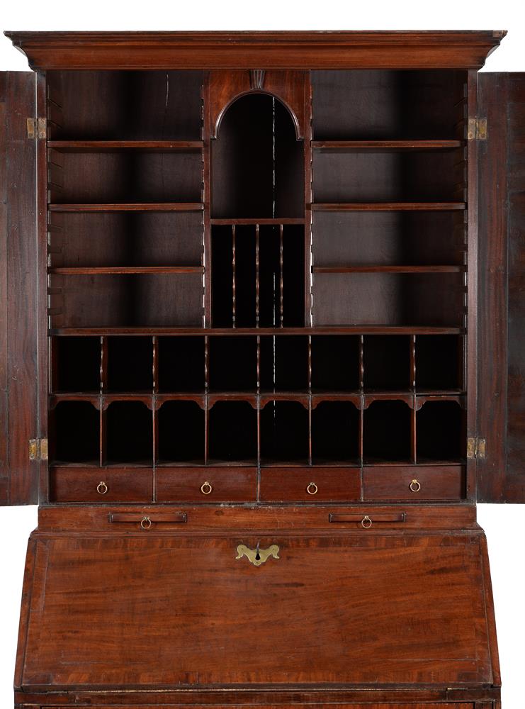 A George II mahogany and crossbanded bureau cabinet - Image 4 of 5