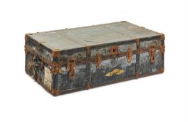 A METAL BOUND TRAVELLING TRUNK, EARLY 20TH CENTURY