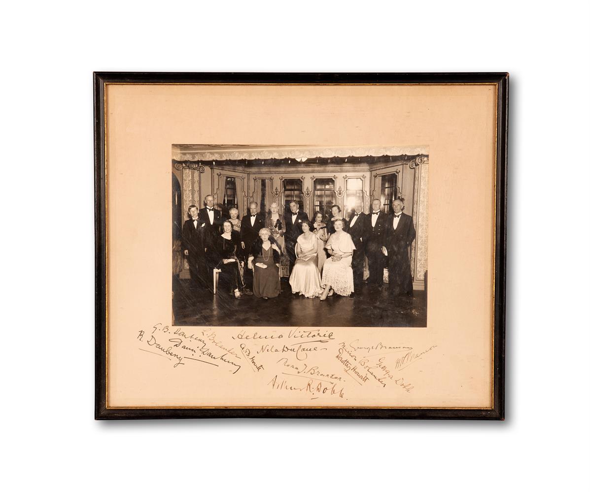 PHOTOGRAPHS: THE DOBLE FAMILY. A GROUP OF SIX FRAMED PHOTOGRAPHS, 1907- 1930S - Bild 3 aus 6