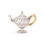 Y A VICTORIAN SILVER OGEE TEA POT, HENRY STRATFORD, SHEFFIELD 1886