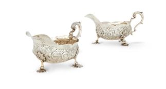 A PAIR OF WILLIAM IV SILVER SHAPED OVAL SAUCE BOATS BY EDWARD FARRELL