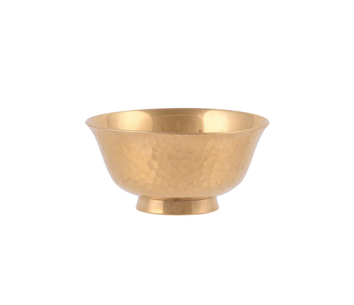 A CHINESE EXPORT GOLD SMALL TEA BOWL