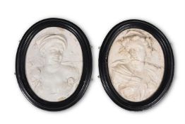 A PAIR OF CONTINENTAL CARVED MARBLE PORTRAIT OVAL PLAQUES, 17TH OR EARLY 18TH CENTURY