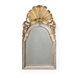 A QUEEN ANNE CARVED GILTWOOD AND GESSO WALL MIRROR, CIRCA 1710