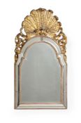 A QUEEN ANNE CARVED GILTWOOD AND GESSO WALL MIRROR, CIRCA 1710