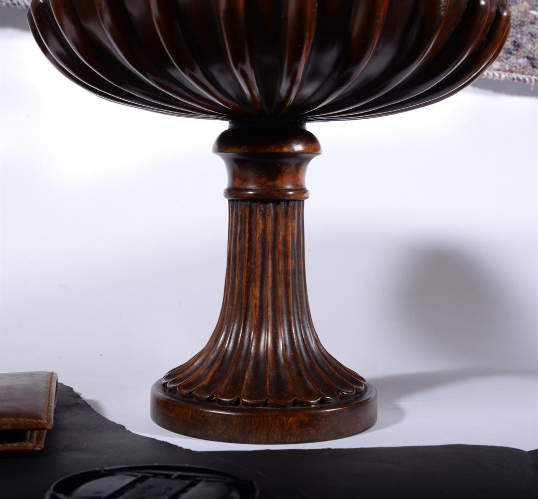 A MAHOGANY TWO TIER TAZZAE CENTREPIECE IN 19TH CENTURY STYLE - Image 6 of 7