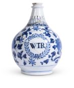 A JAPANESE EXPORT BLUE AND WHITE APOTHECARY BOTTLE, CIRCA 1670-1680