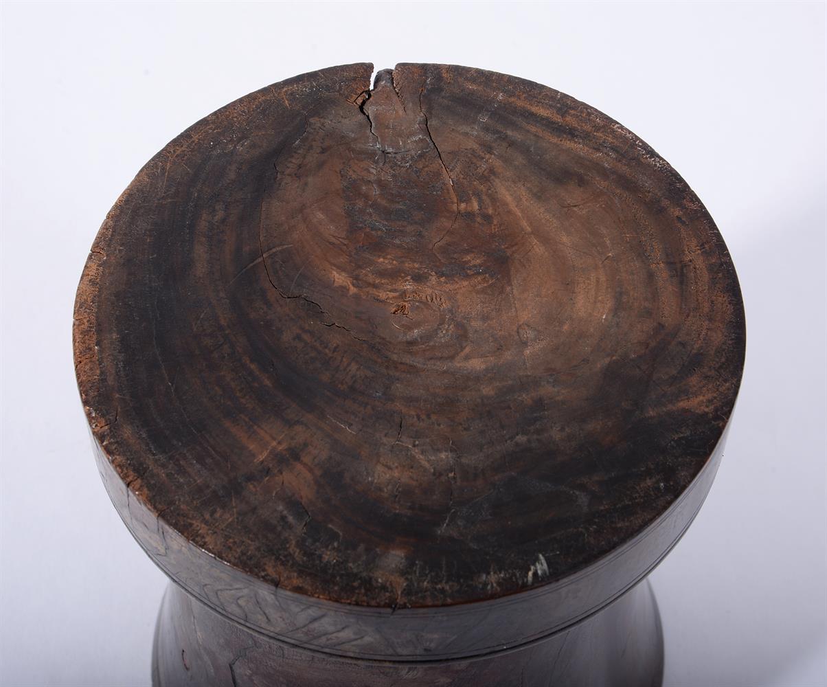 Y A TURNED EXOTIC HARDWOOD MORTAR, POSSIBLY ANGLO-CHINESE,18TH CENTURY - Image 3 of 3