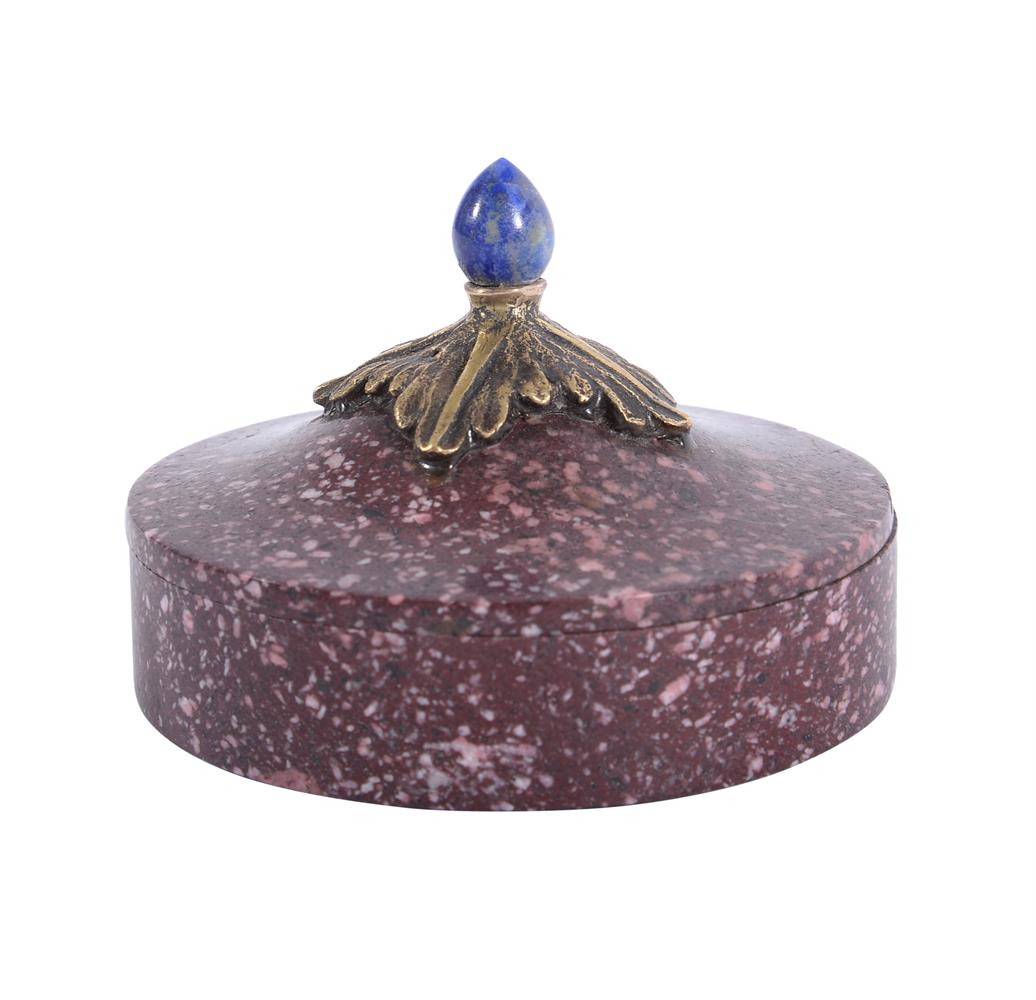 AN ITALIAN PORPHYRY, ORMOLU AND LAPIS LAZULI MOUNTED BOX, 18TH/EARLY 19TH CENTURY - Image 2 of 3