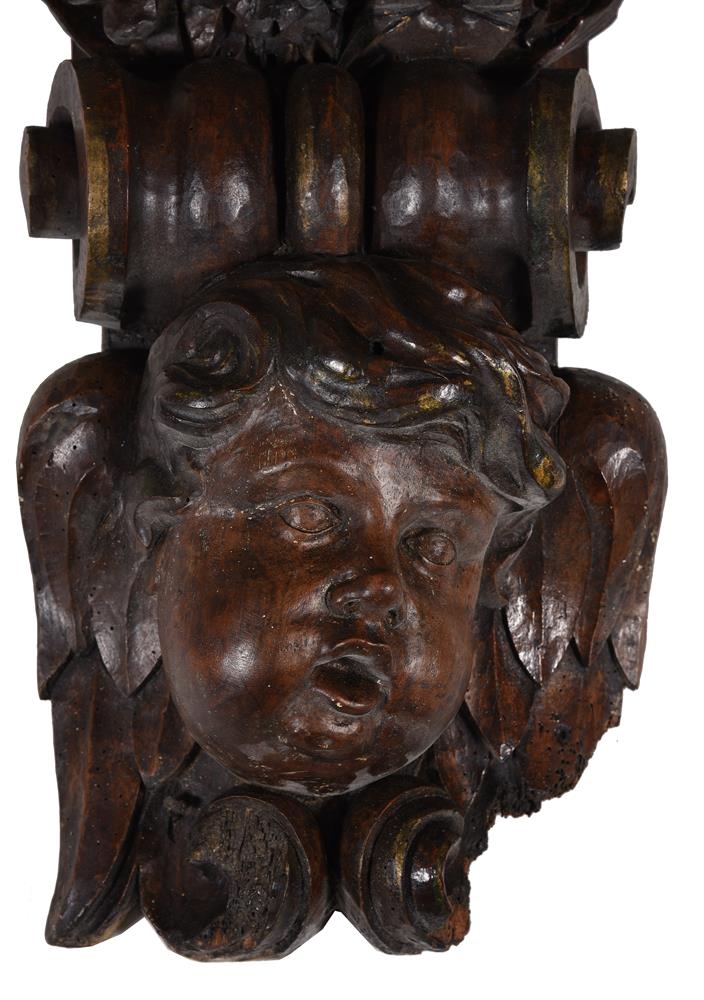 A CHARLES II CARVED WALNUT MASK WALL MOUNT IN BAROQUE MANNER, CIRCA 1860 - Image 2 of 4