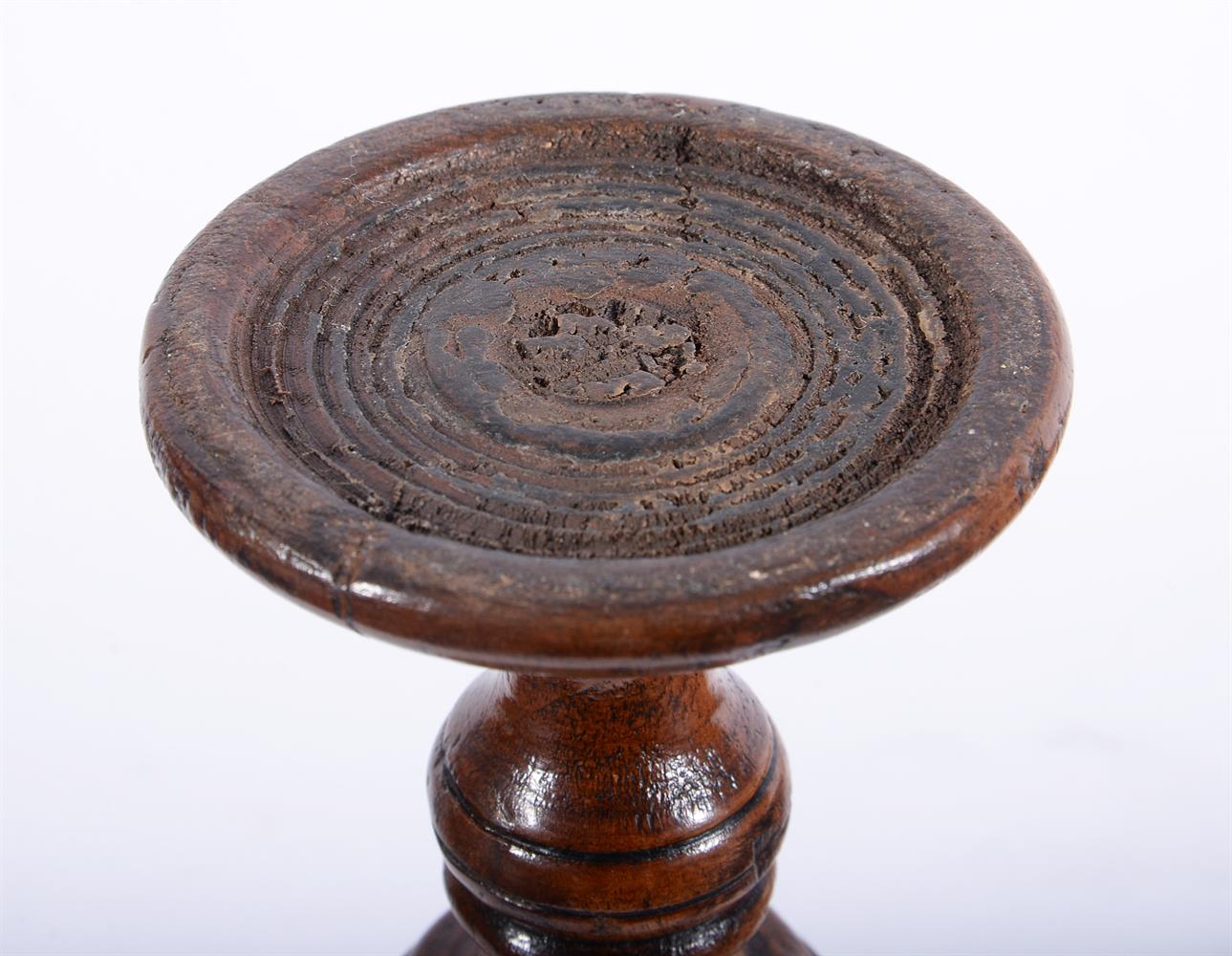 A TREEN GOBLET, FIRST HALF 18TH CENTURY - Image 5 of 5