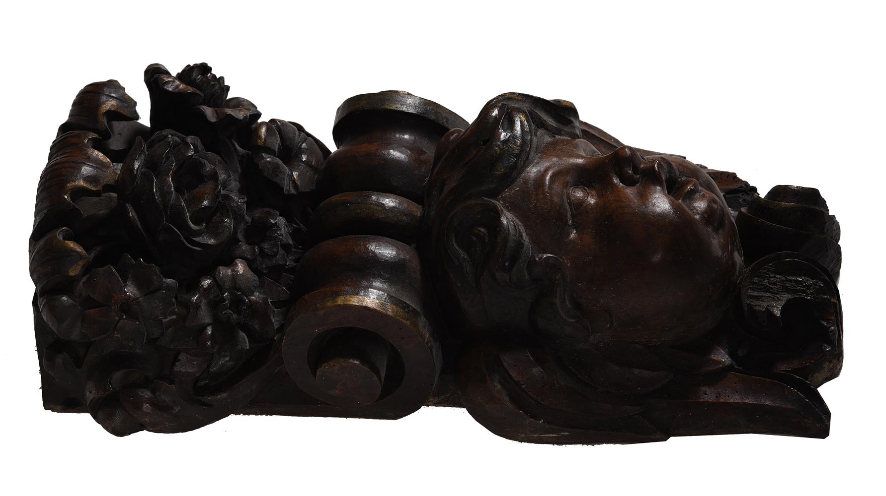 A CHARLES II CARVED WALNUT MASK WALL MOUNT IN BAROQUE MANNER, CIRCA 1860 - Image 4 of 4