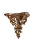 A QUEEN ANNE GILTWOOD WALL BRACKET, IN THE MANNER OF JEAN PELLETIER, CIRCA 1710