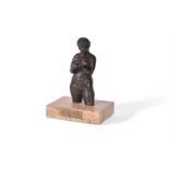 λ KARIN JONZEN (BRITISH 1914-1998), A BRONZE FIGURE OF 'GIRL LOOKING AT A FOSSIL'