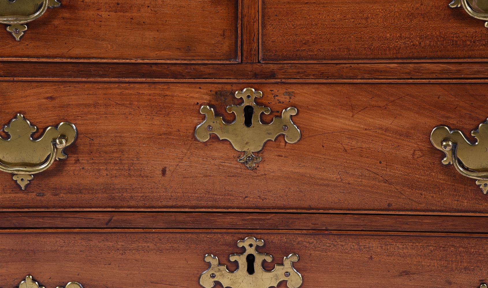 A GEORGE III MAHOGANY CHEST OF DRAWERS, CIRCA 1770 - Image 4 of 7