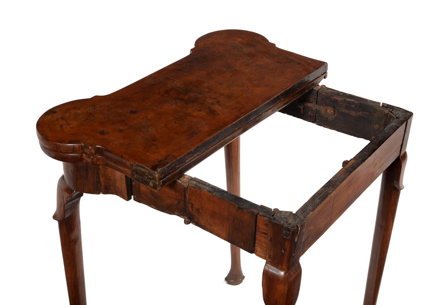 AN UNUSUAL GEORGE I WALNUT AND BURR WALNUT FOLDING TEA TABLE, CIRCA 1720 - Image 4 of 4