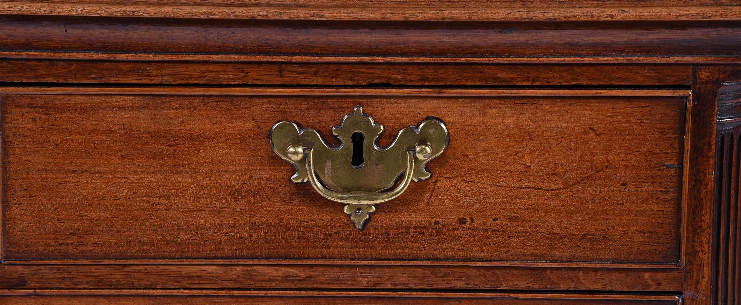 A GEORGE III MAHOGANY CHEST OF DRAWERS, CIRCA 1770 - Image 3 of 7