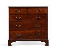 A GEORGE III MAHOGANY CHEST OF DRAWERS, ATTRIBUTED TO GILLOWS, CIRCA 1800
