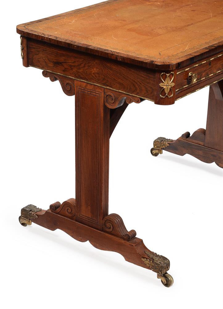 Y A REGENCY ROSEWOOD AND GILT METAL MOUNTED LIBRARY TABLE IN THE MANNER OF JOHN McLEAN, CIRCA 1815 - Image 4 of 5