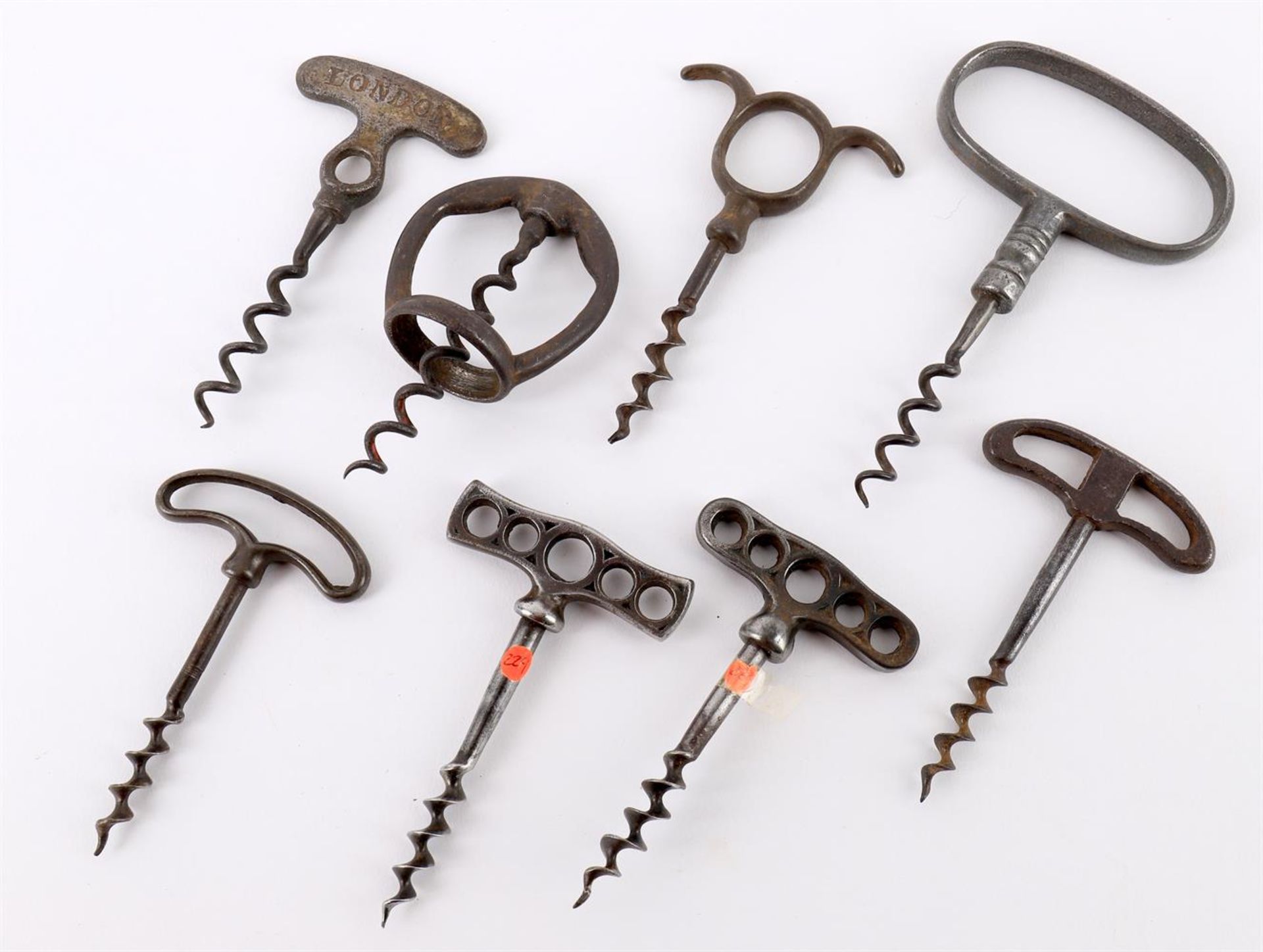 Assorted steel corkscrews to include an unmarked 4 finger corkscrew - Image 2 of 2