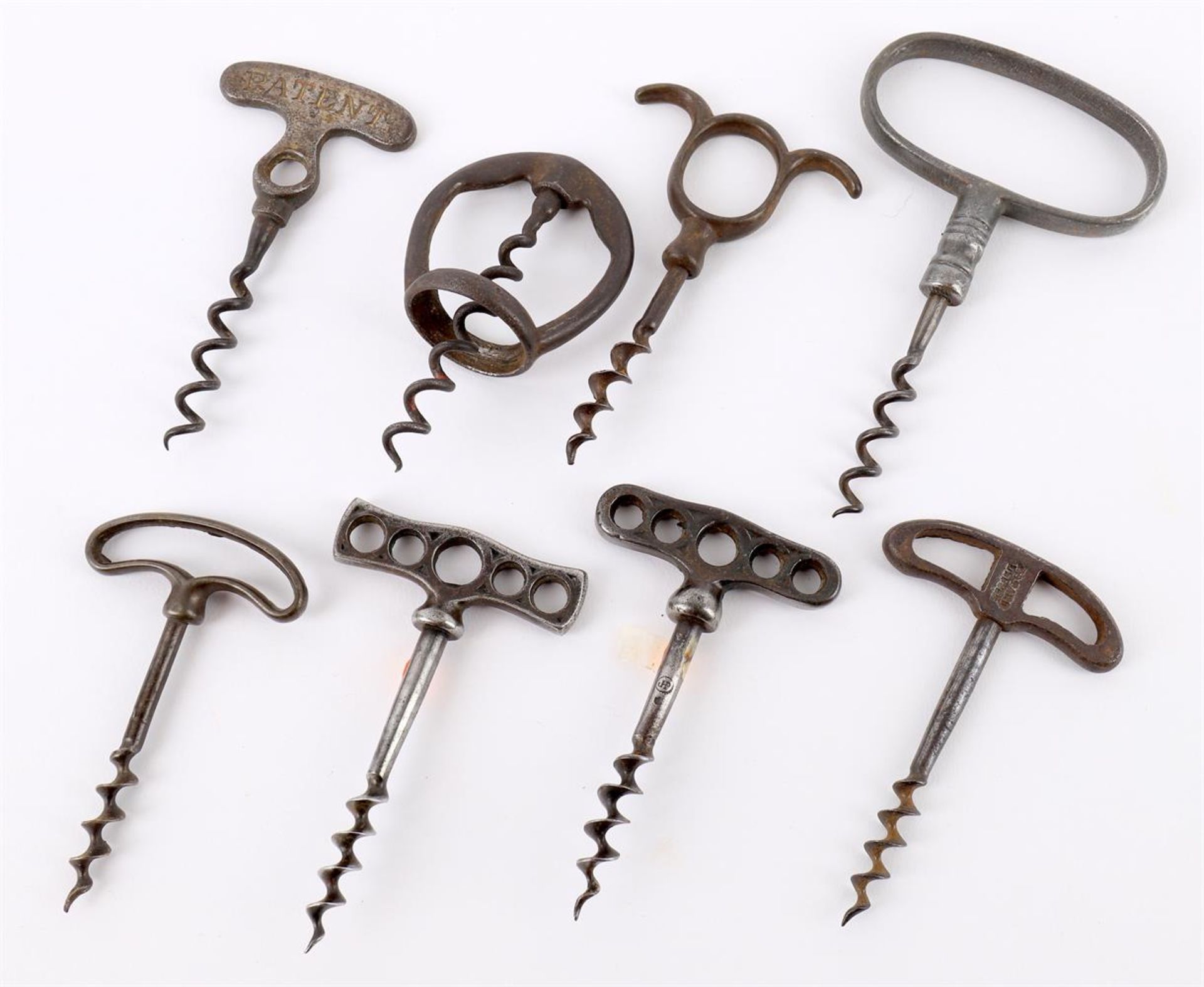 Assorted steel corkscrews to include an unmarked 4 finger corkscrew