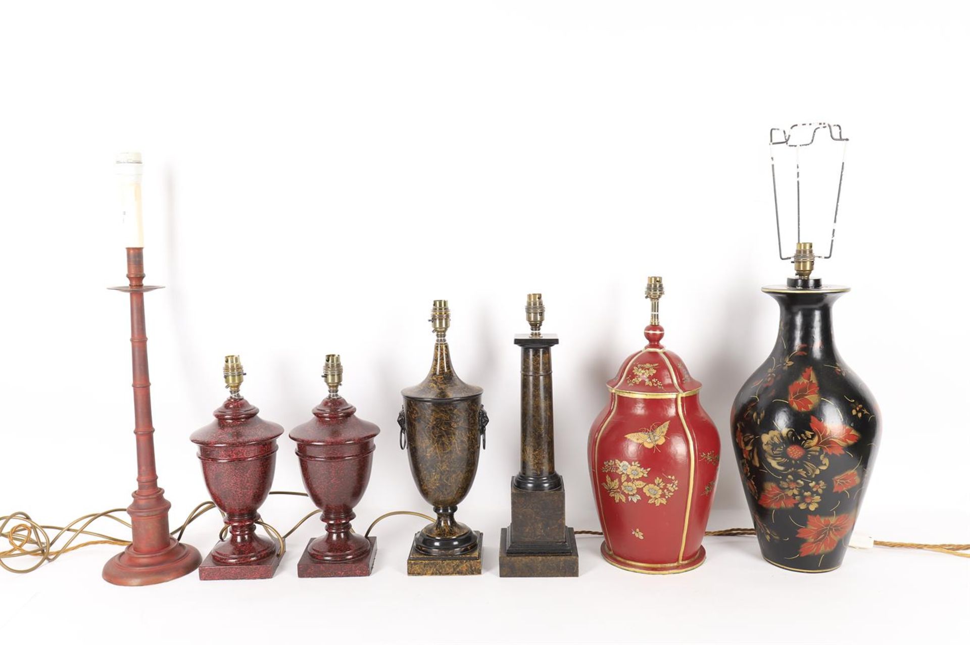 A group of various table lamps in the manner of 19th century toleware - Image 2 of 6