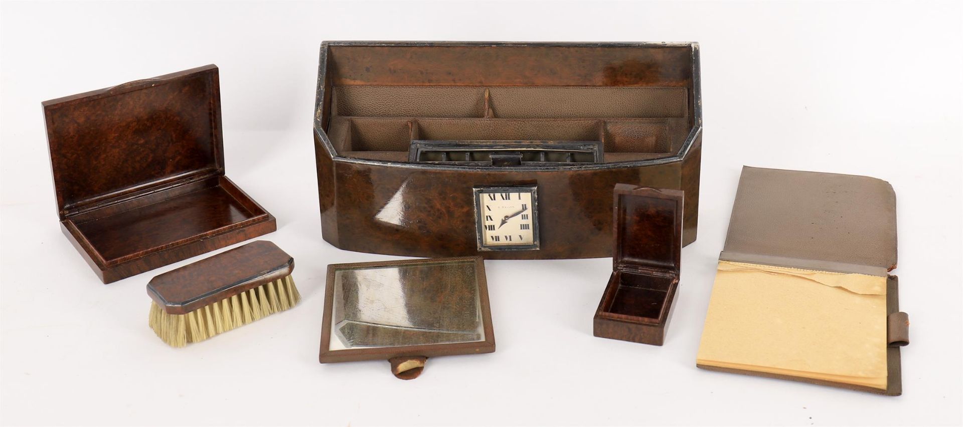Gentleman's picnic/motoring ware including leather cased set of two plated wine coolers by Zurcher - Bild 3 aus 6