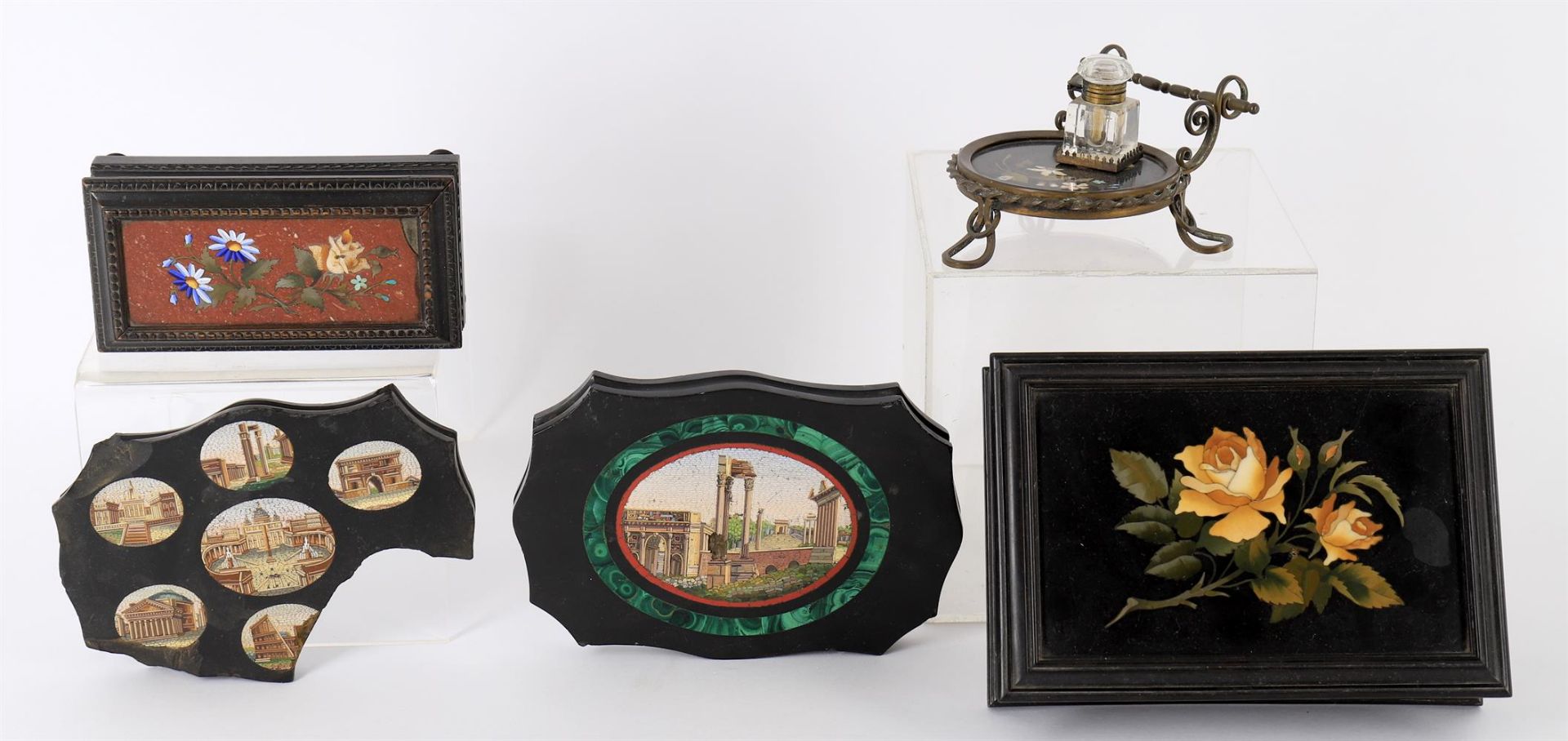 A selection of micromosaic and Pietra Dura 'Grand Tour' items to include 19th century paperweight - Bild 2 aus 3