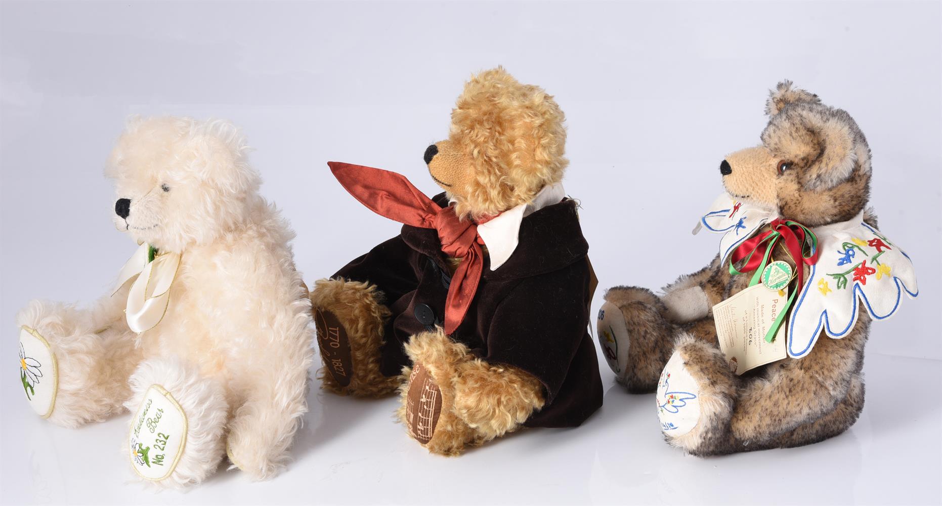 HERMANN, THREE MUSICAL BEARS - Image 3 of 3