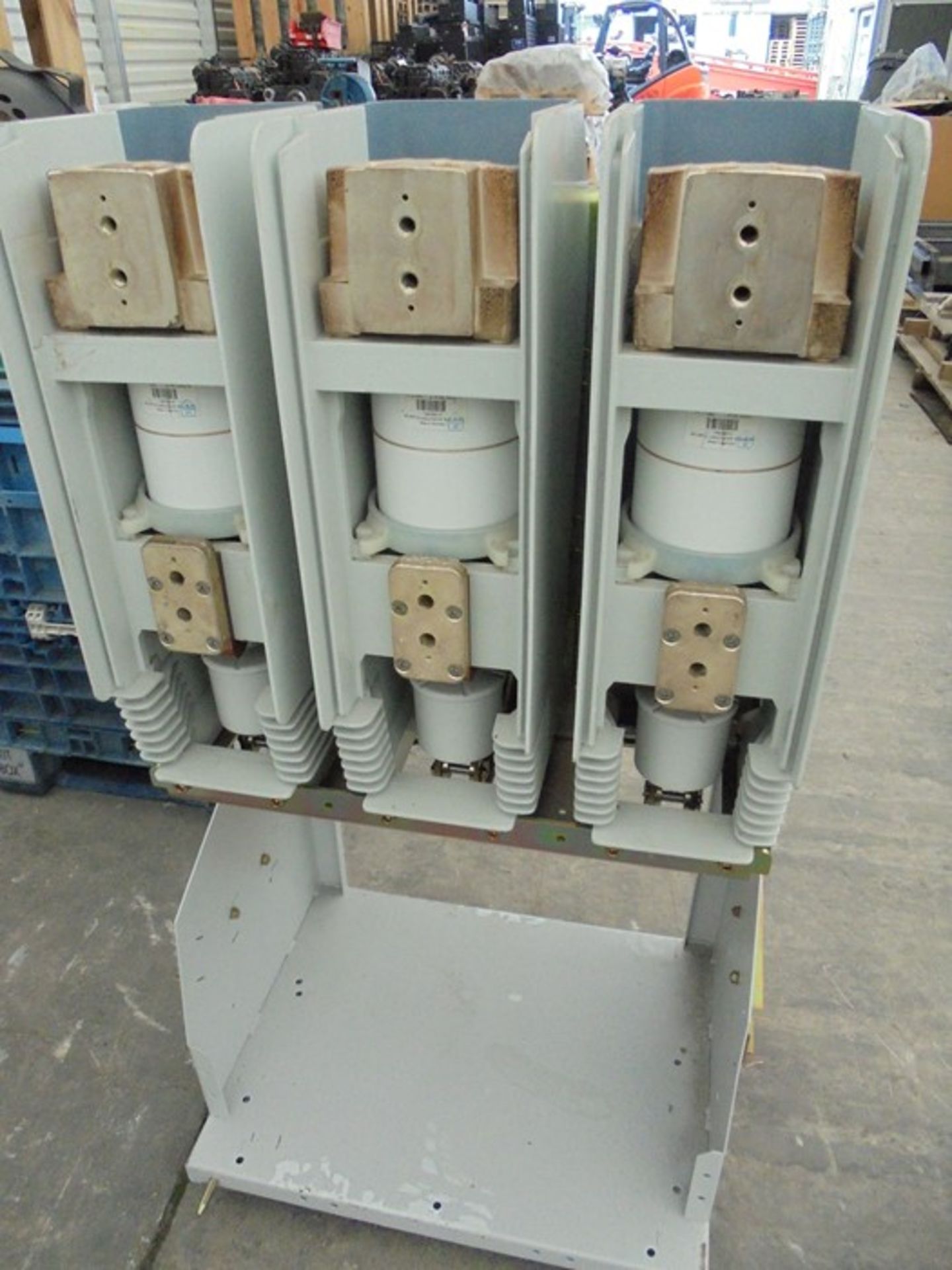 New Siemens Sion air breaker 1250amp at 14000volts. - Image 2 of 4