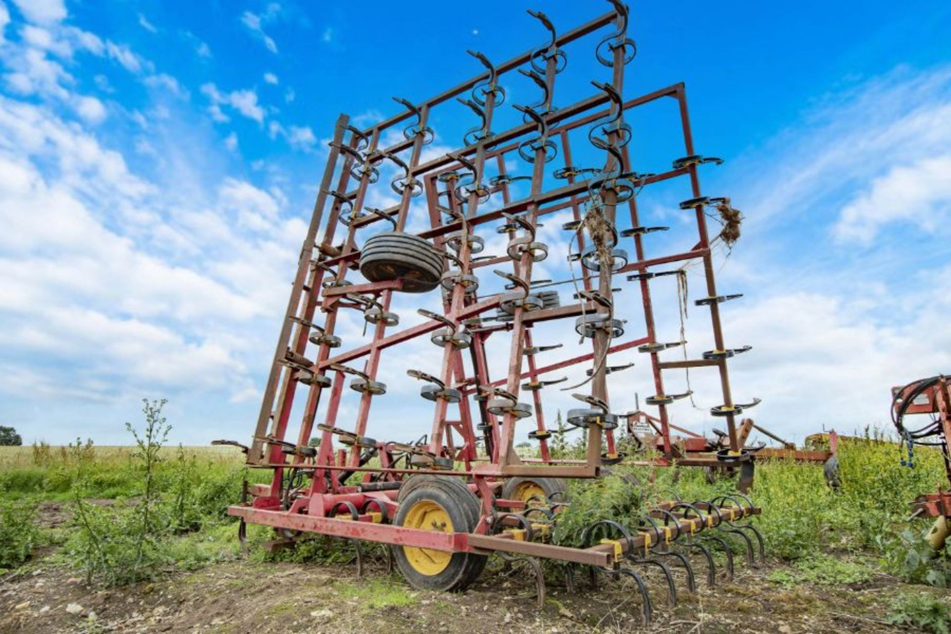 Vaderstaad 9m spring tine cultivator with levelling board.