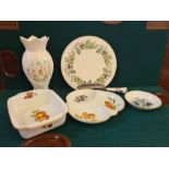 An Aynsley floral pattern china vase, assorted Royal Worcester Evesham pattern table wares and a