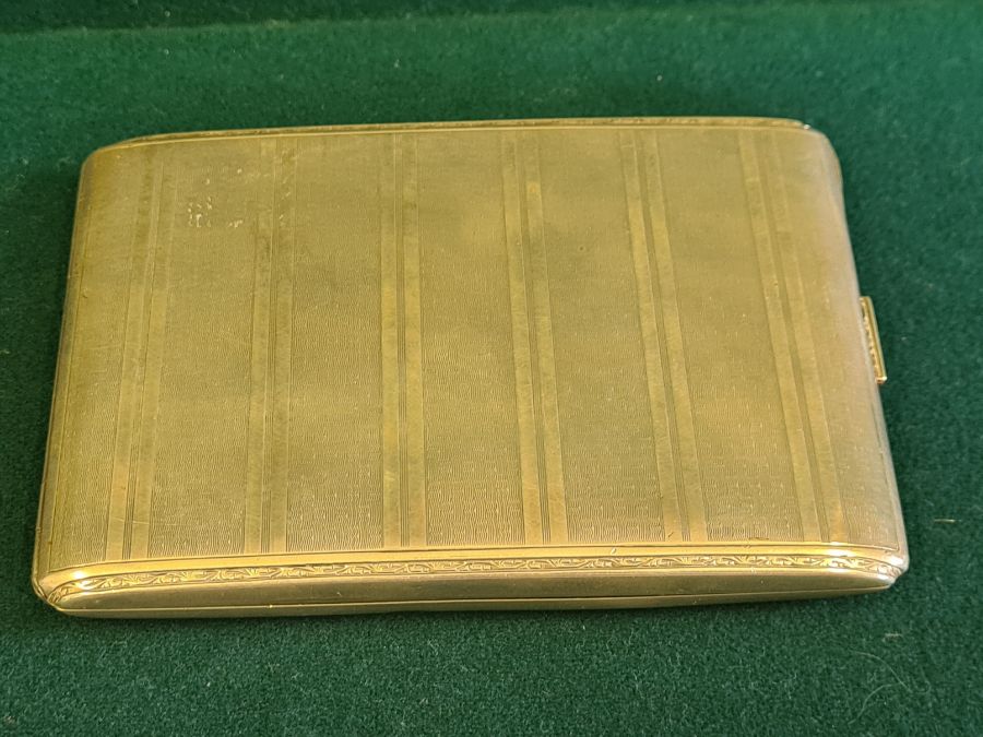 High quality engine turned cigarette case with gilt interior for Selfridges, London, 128g. - Image 3 of 5