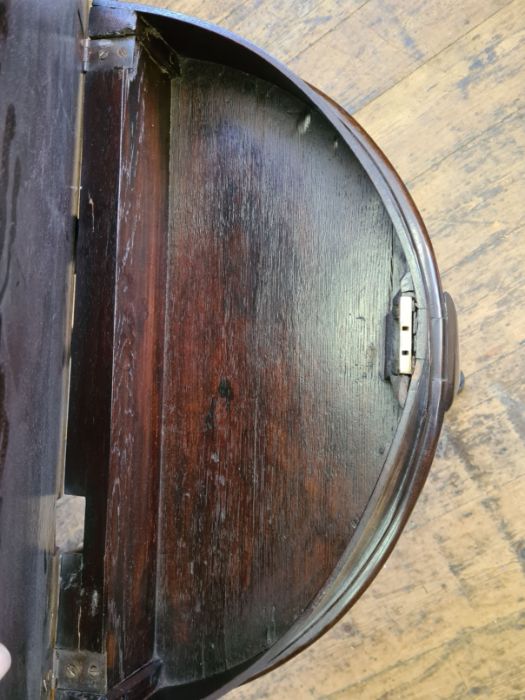 Small Georgian half round foldover gate leg occasional table with storage compartment on Queen Ann - Image 4 of 4