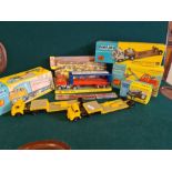 Mixed Corgi lot to include Corgi Major 1137 Ford tilt cab 'H' series with detachable trailer,