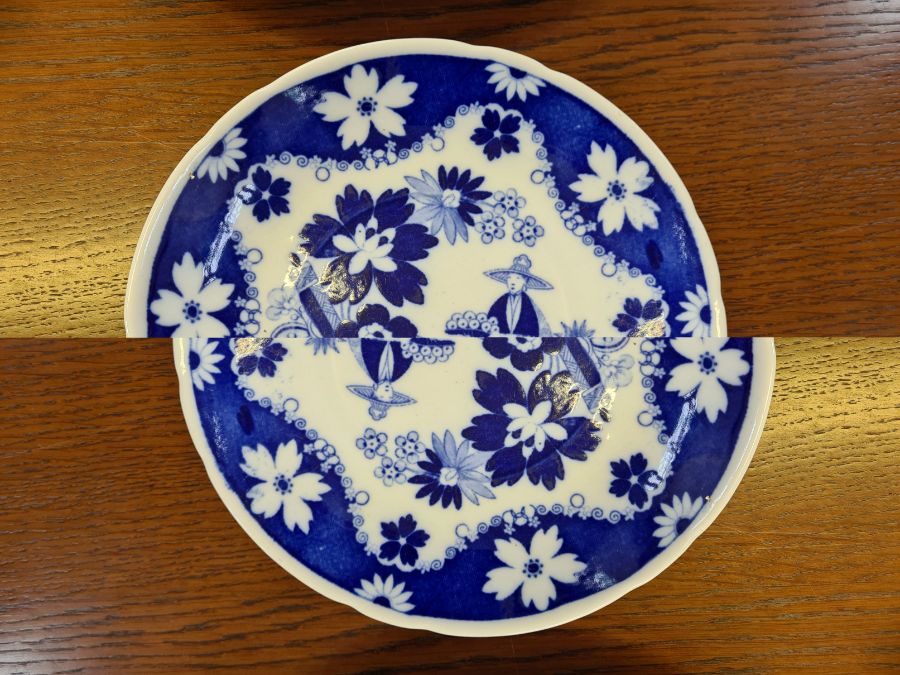 2 x Brown Westhead & Moore pictorial blue and white plates and a pair of Imari dishes. - Image 3 of 5