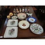 Mixed tray lot to include porcelain modelled regimental figurines, various gilt flatwares and