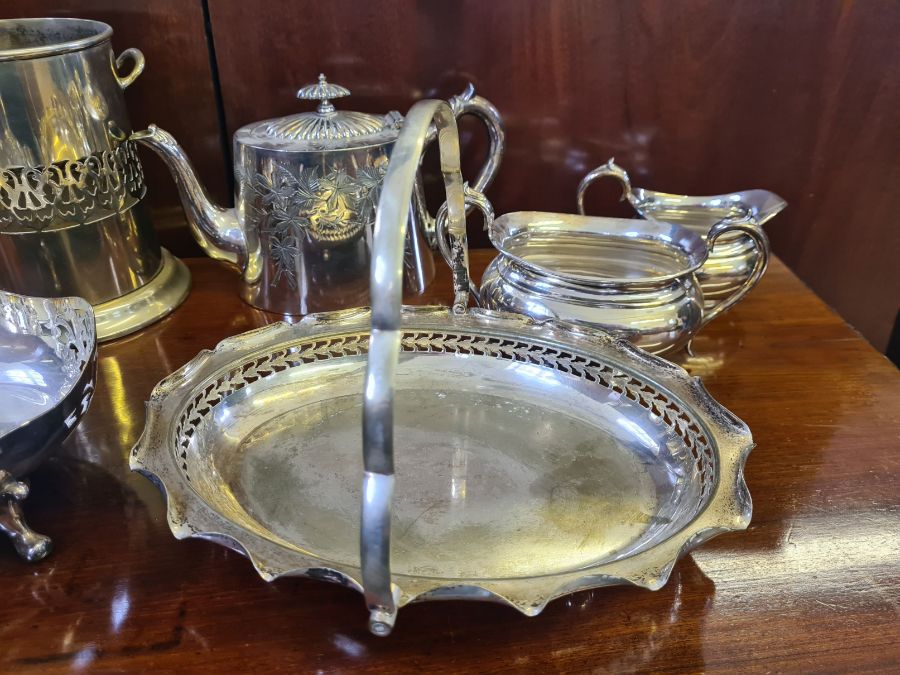 Assorted plated wares to include cake baskets, bottle holder, EPBM chased teapot, sugar and cream - Image 6 of 6