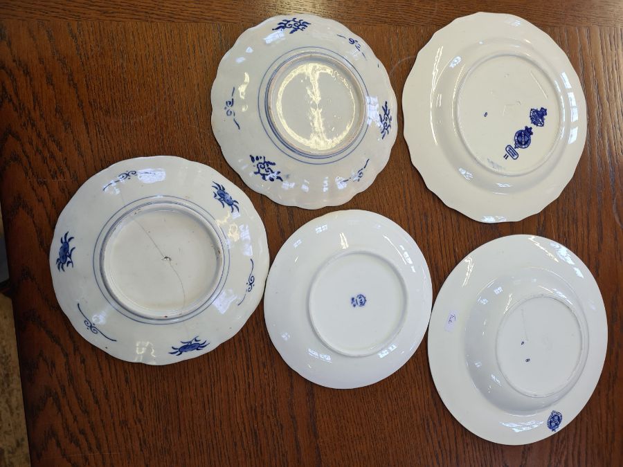 2 x Brown Westhead & Moore pictorial blue and white plates and a pair of Imari dishes. - Image 5 of 5