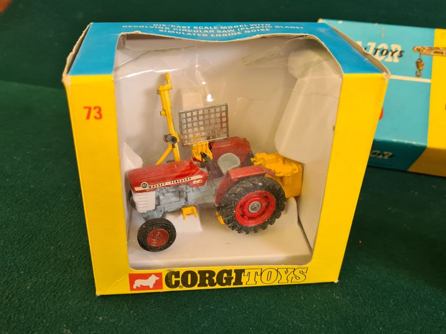 Corgi Major No. 1121 Chipperfields Circus crane truck, a Corgi gift set No. 13 Fordson Power Major - Image 3 of 7